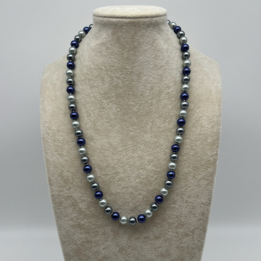 Elegant Silver and black blue Edison SHELL Pearl Necklace